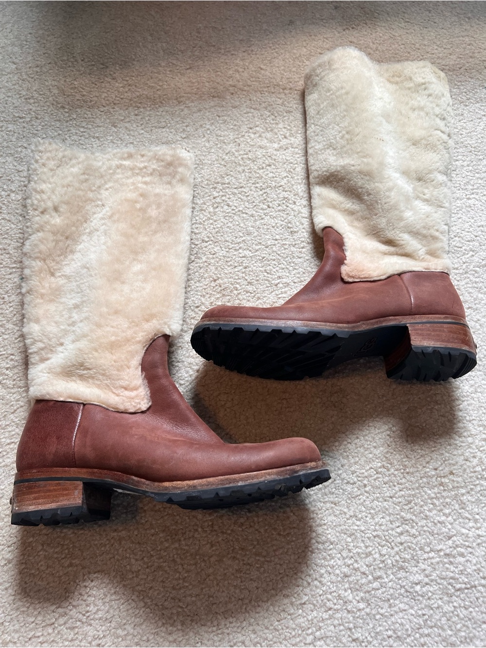 UGG Chestnut Brown Leather Boots with Cream Shearling Shaft